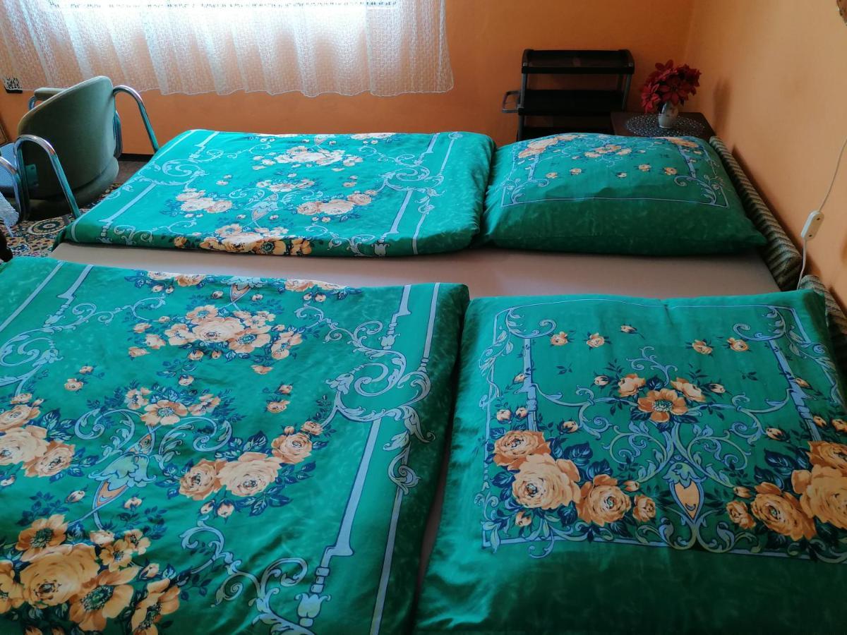 Ildiko Vendeghaz Heviz Apartment Ngoại thất bức ảnh