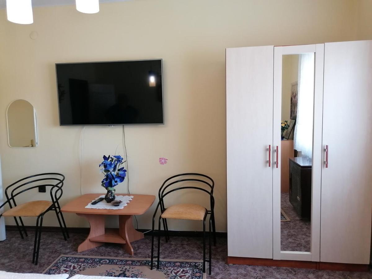 Ildiko Vendeghaz Heviz Apartment Ngoại thất bức ảnh